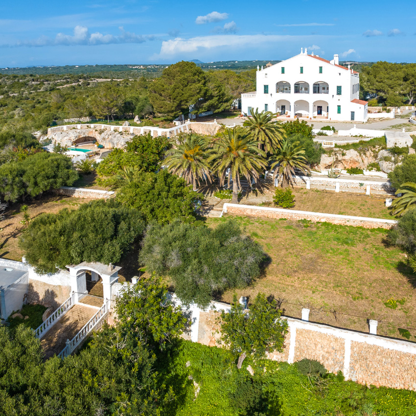 Finca rústica y casa señorial en Menorca: un refugio de historia y cultura