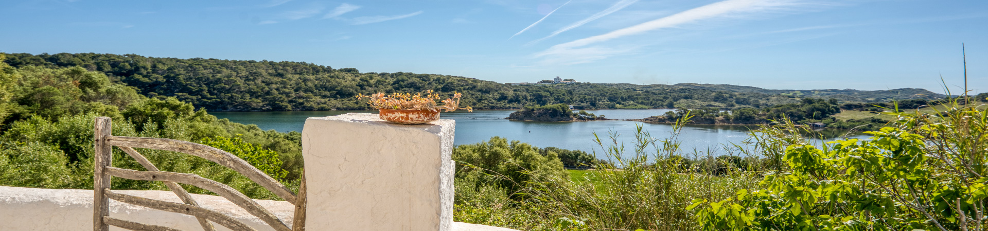 Seafront house with panoramic views in Menorca